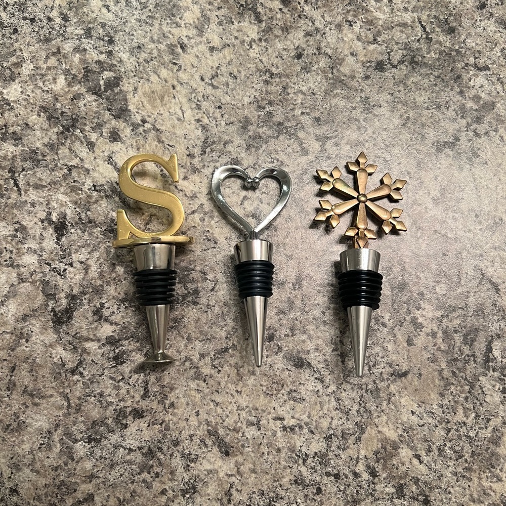 Wine Bottle Stopper Set - Picture 2 of 2